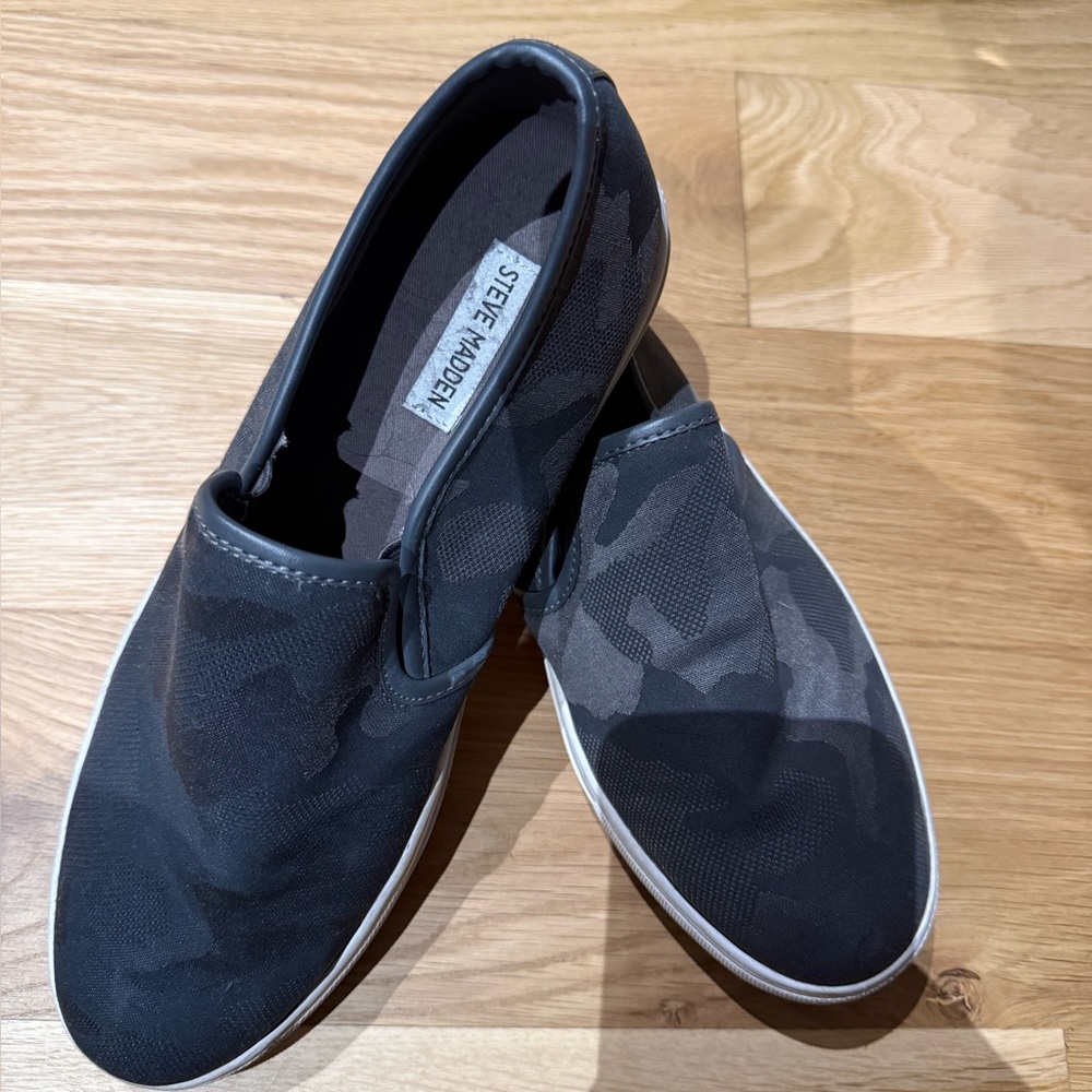 Steve Madden camouflage Charcoal Slip-On Loafers